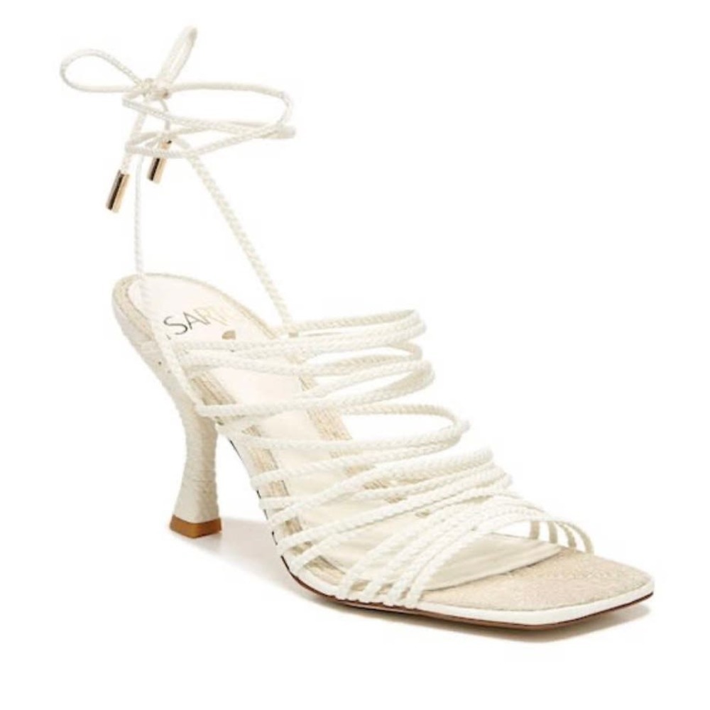 New in Box Franco Sarto Lace Up Kitten Heel A-Regina in White